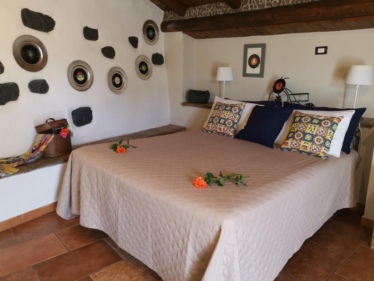 La Fattoria Dei Nonni Pension Paterno  Buitenkant foto