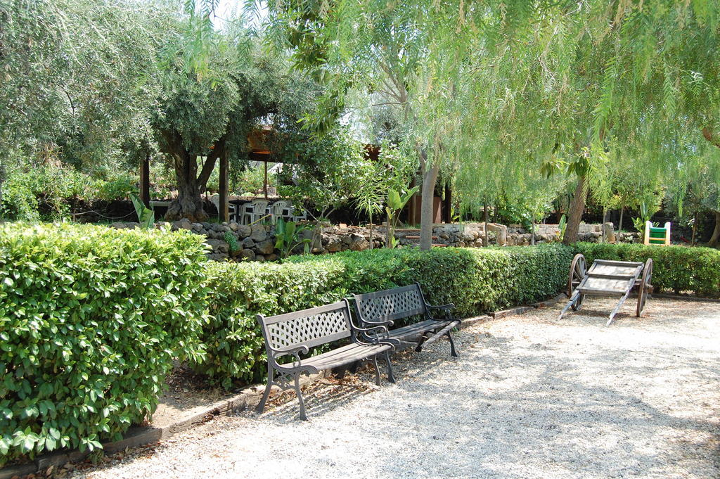 La Fattoria Dei Nonni Pension Paterno  Buitenkant foto